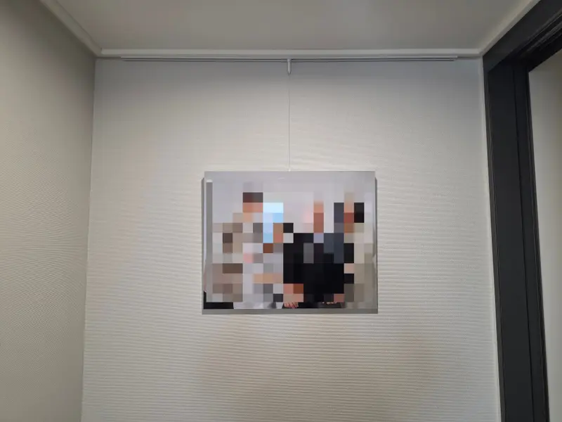 액자레일 설치 비용 시공 사진 6