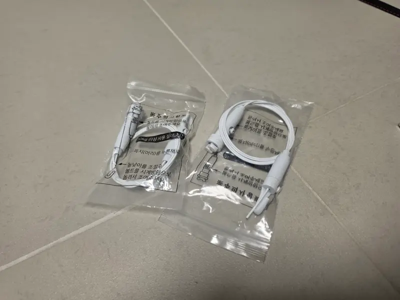 액자 와이어 설치 시공 사진 4